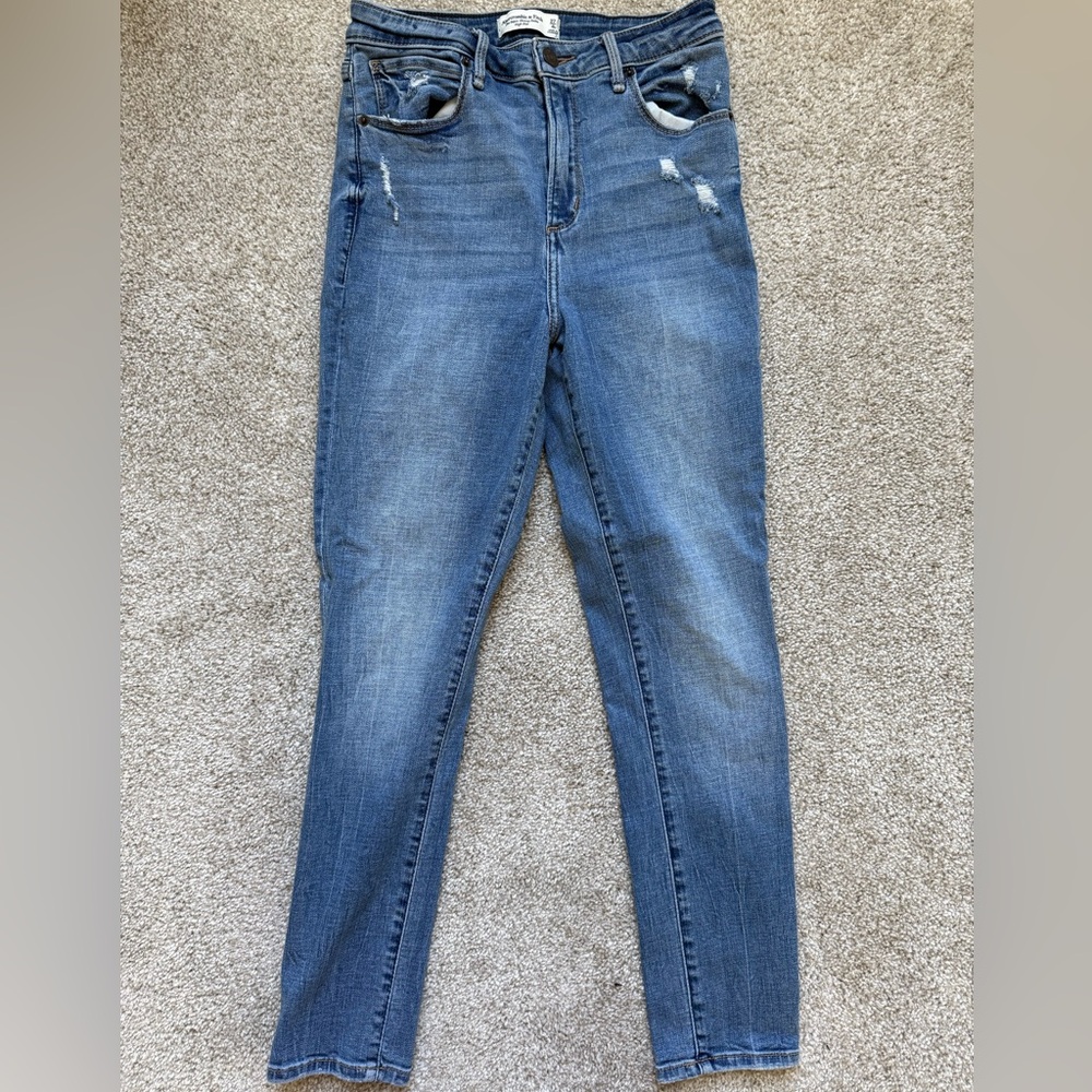 Abercrombie Super Skinny Ankle High Rise Medium Wash Jean